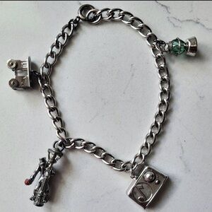 Vintage Guyot Brothers Sterling Silver Charm Bracelet moveable charms